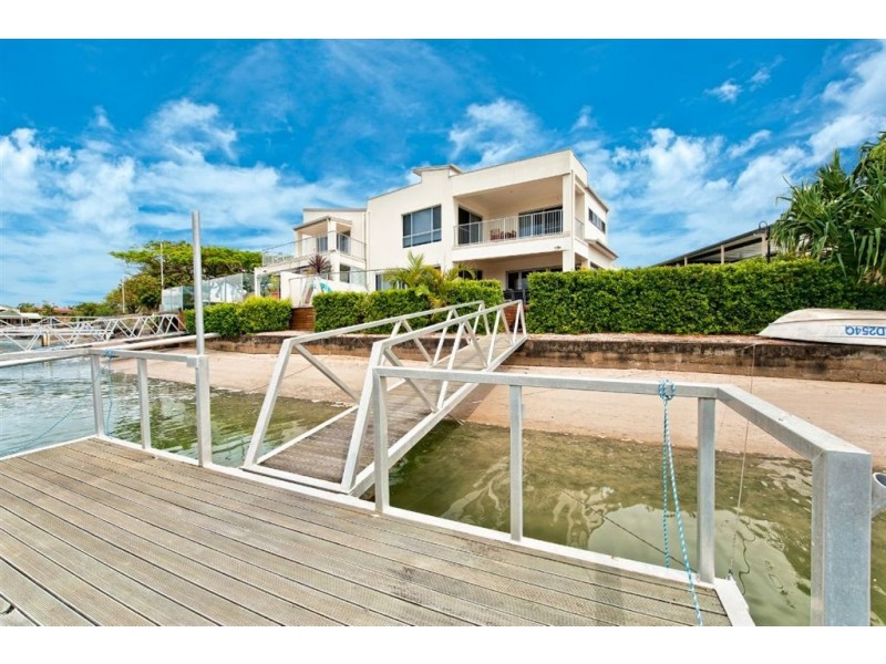 1/22 Annoula Avenue, Biggera Waters QLD 4216