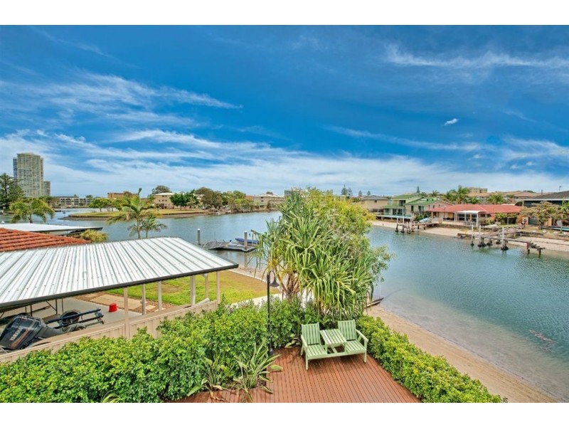 1/22 Annoula Avenue, Biggera Waters QLD 4216
