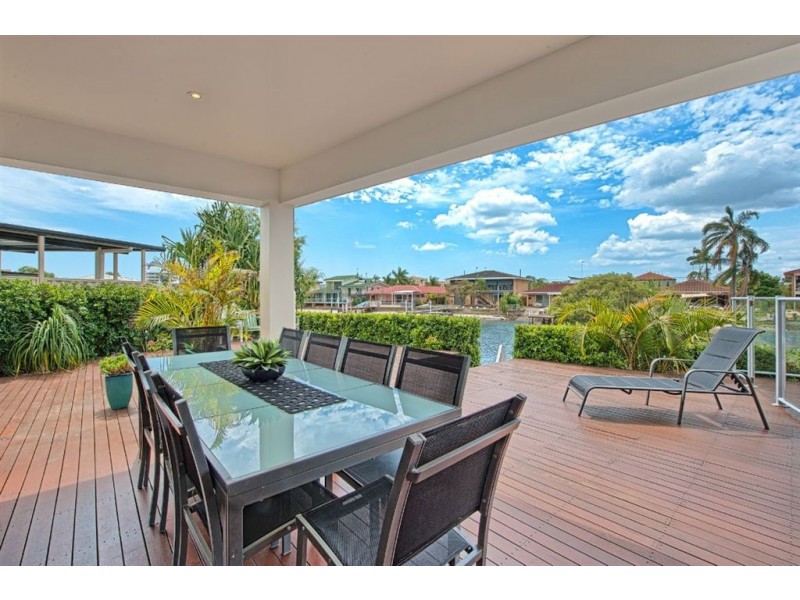 1/22 Annoula Avenue, Biggera Waters QLD 4216