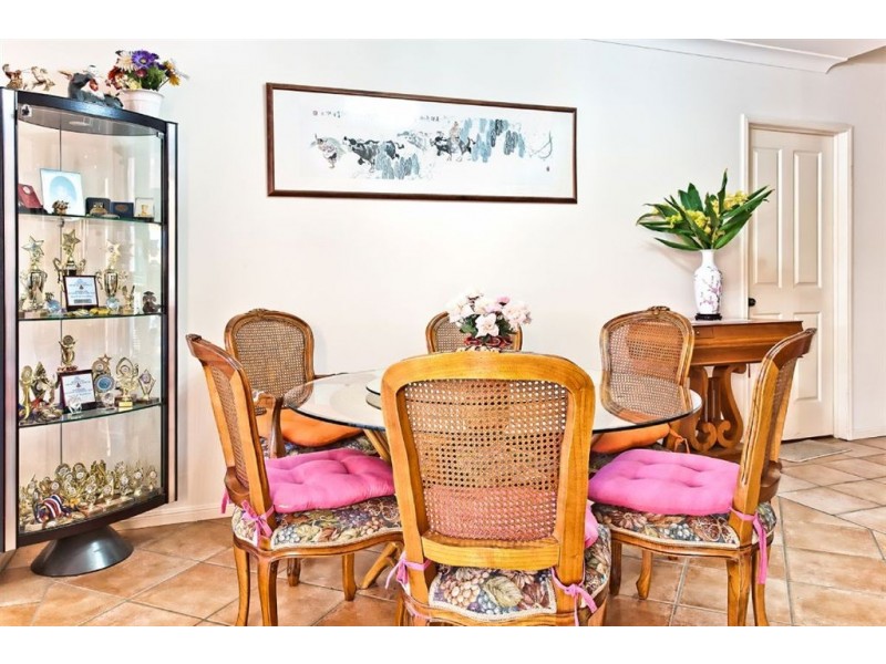 7/125 Santa Cruz Boulevard, Clear Island Waters QLD 4226