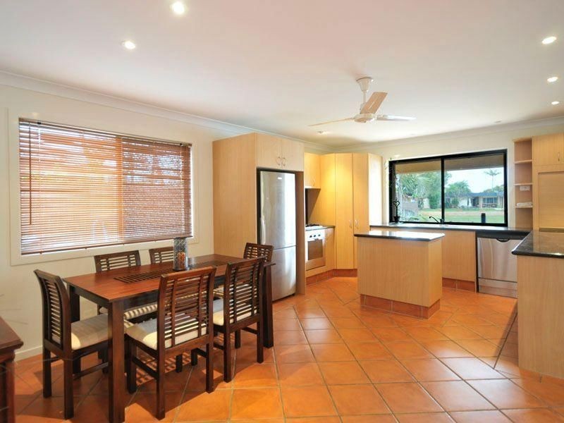 12 Welby Street, Broadbeach Waters QLD 4218
