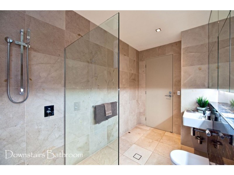 6/17 Marseille Court, Sorrento QLD 4217