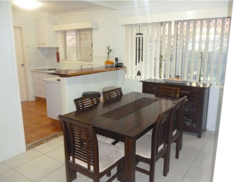 4/15 Duet Drive, Mermaid Waters QLD 4218