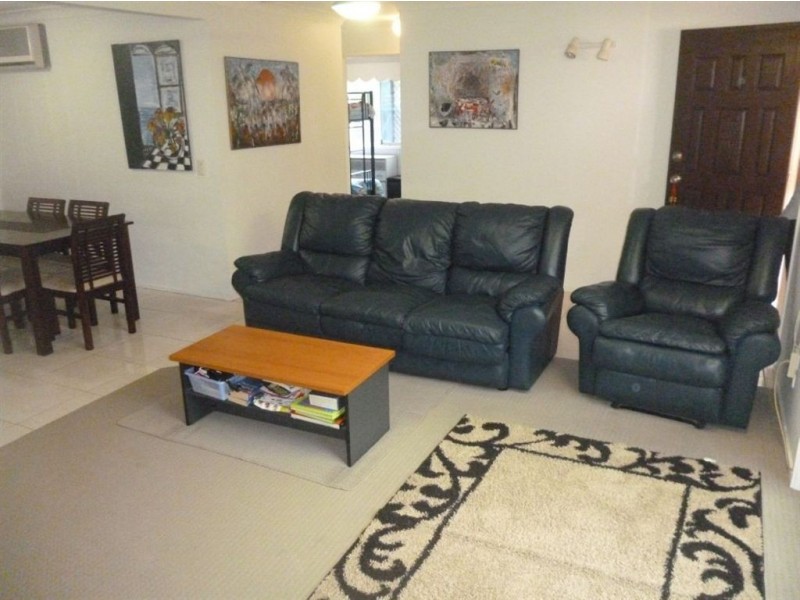 4/15 Duet Drive, Mermaid Waters QLD 4218