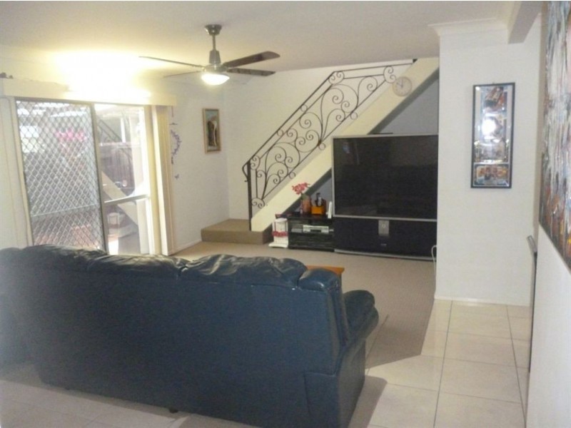 4/15 Duet Drive, Mermaid Waters QLD 4218