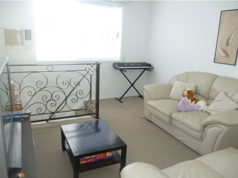 4/15 Duet Drive, Mermaid Waters QLD 4218