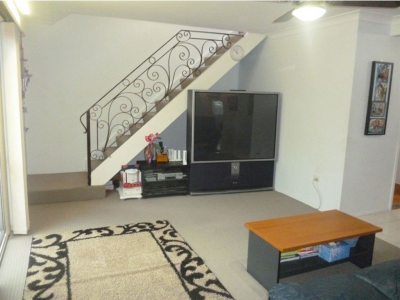 4/15 Duet Drive, Mermaid Waters QLD 4218