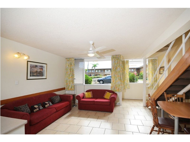 45/122 Marine Parade, Miami QLD 4220