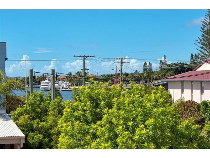 1/7 Shoveller Avenue, Paradise Point QLD 4216