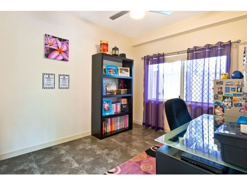 24 Killowill Avenue, Paradise Point QLD 4216