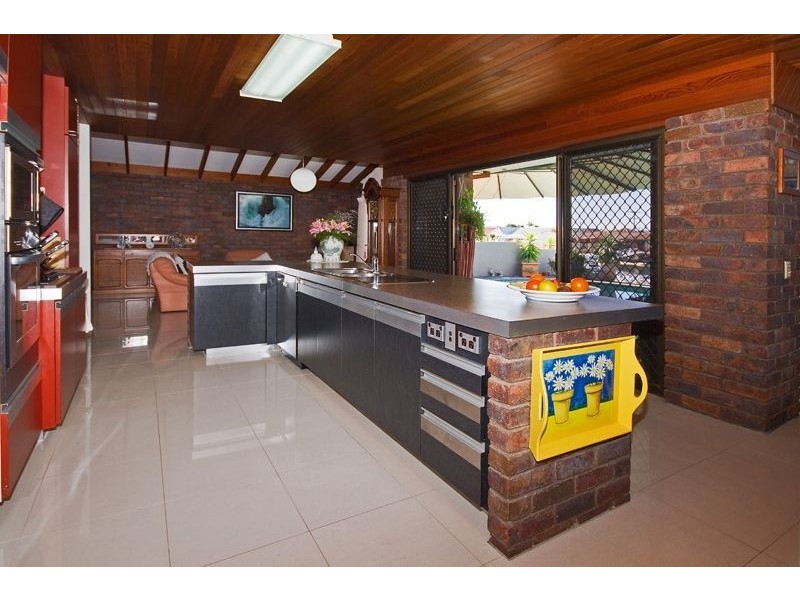 37 Columbus Drive, Hollywell QLD 4216