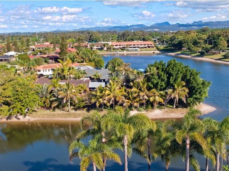 29 Driver Court, Mermaid Waters QLD 4218