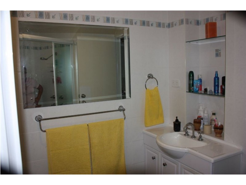 14 Orvieto Avenue, Mermaid Waters QLD 4218