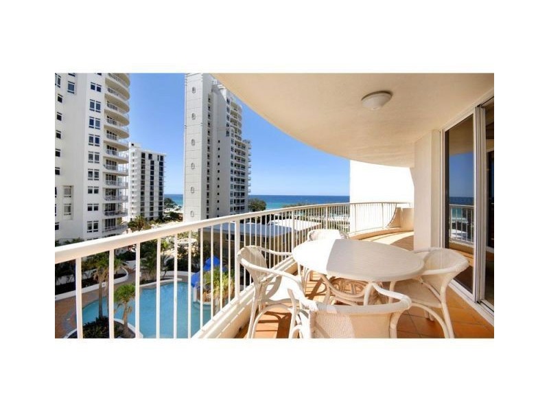 11 Elkhorn Avenue, Surfers Paradise QLD 4217