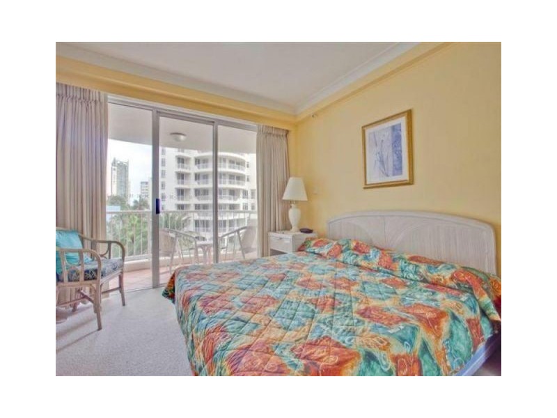 11 Elkhorn Avenue, Surfers Paradise QLD 4217