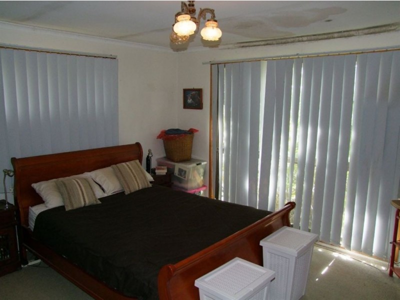31 Sigatoka Place, Clear Island Waters QLD 4226