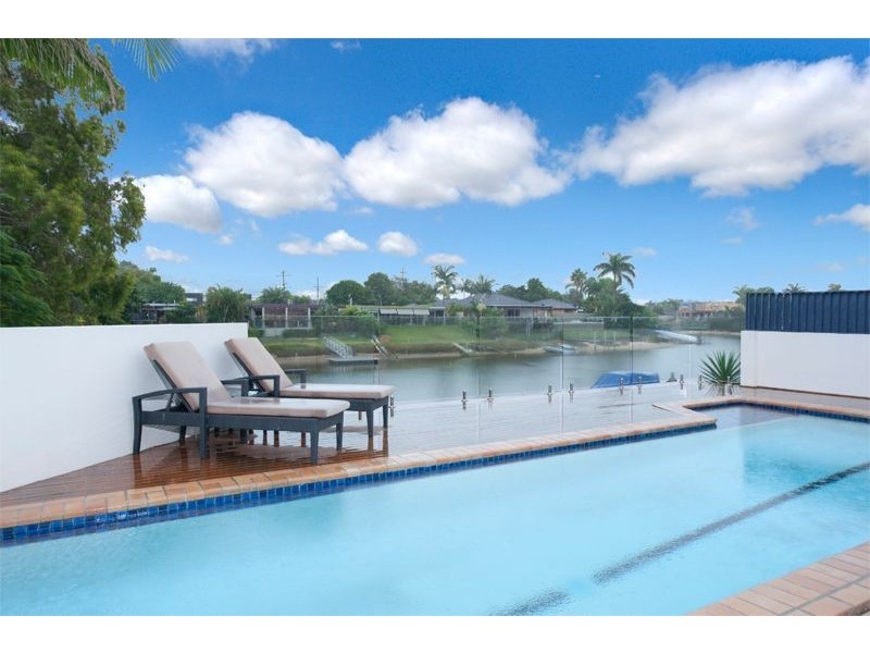 23 Lakeside Avenue, Broadbeach Waters QLD 4218