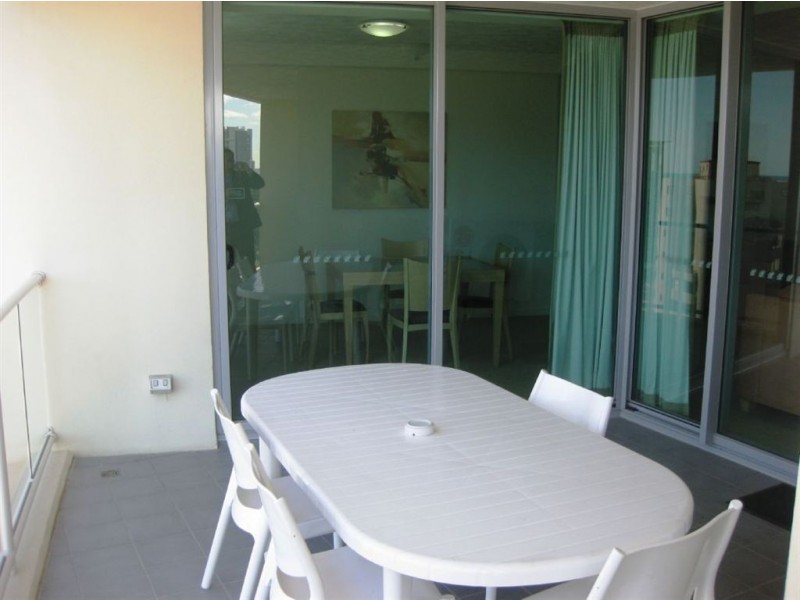 18 Fern Street, Surfers Paradise QLD 4217