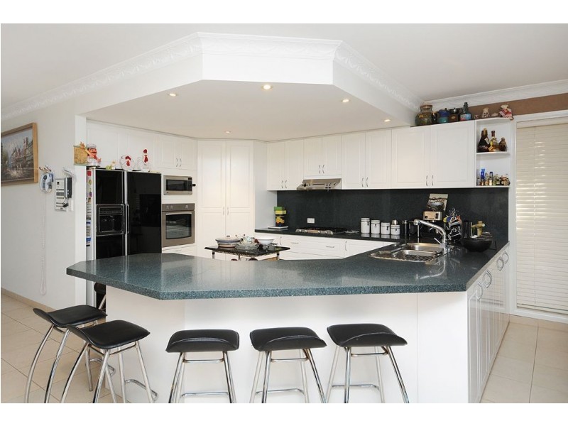 151 Santa Cruz Boulevard, Clear Island Waters QLD 4226