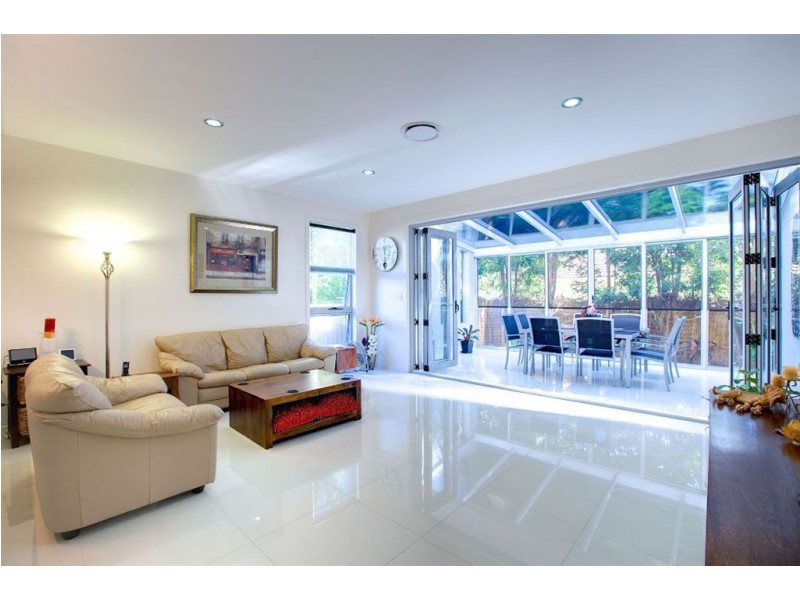 2/21 Scoter Avenue, Paradise Point QLD 4216