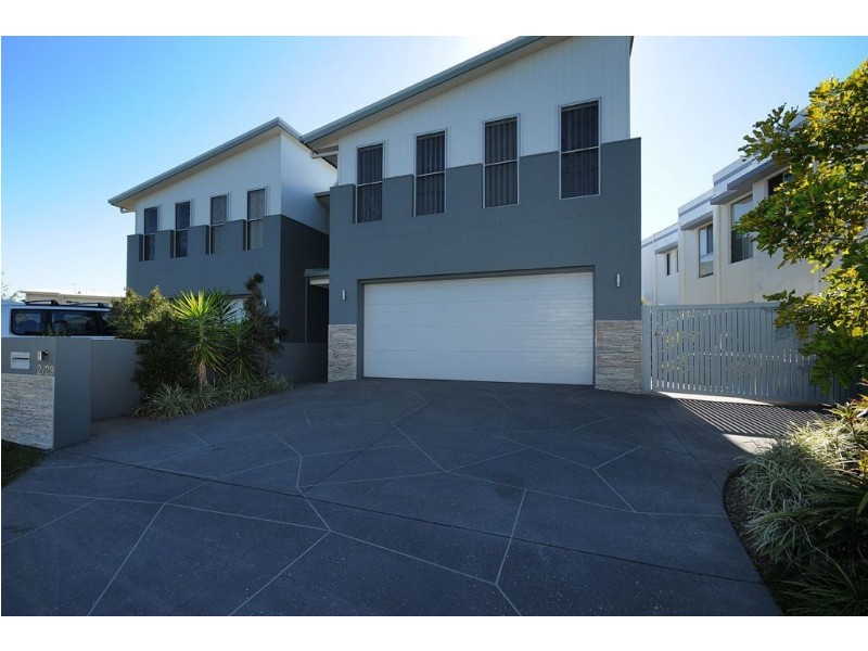 2/29 Compass Drive, Biggera Waters QLD 4216