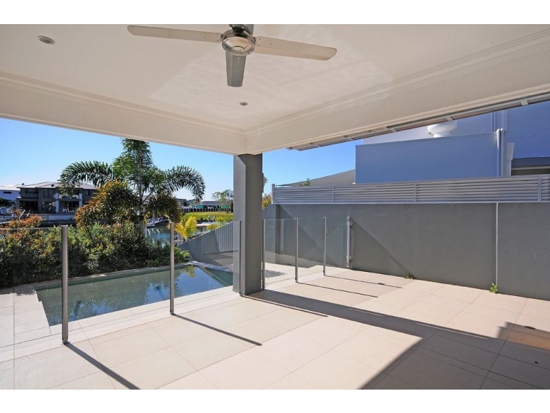 2/29 Compass Drive, Biggera Waters QLD 4216