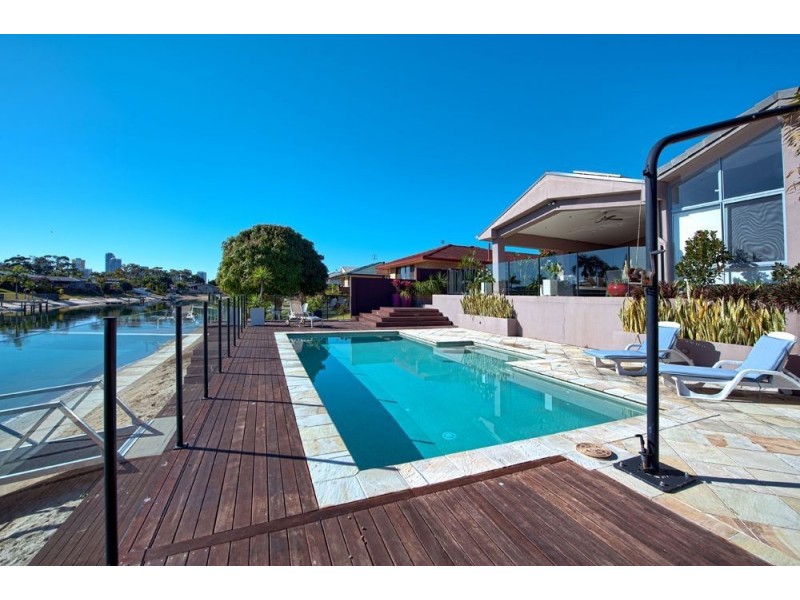 23 Delungra Street, Broadbeach Waters QLD 4218