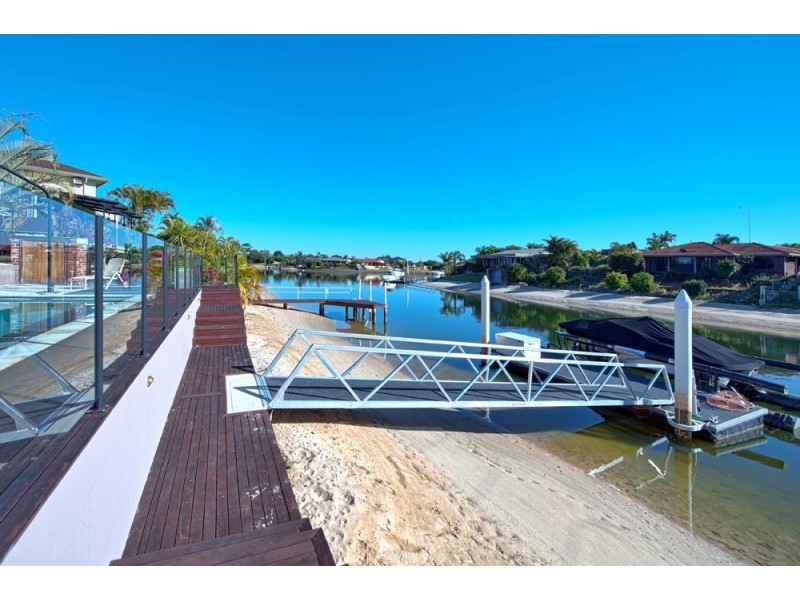 23 Delungra Street, Broadbeach Waters QLD 4218