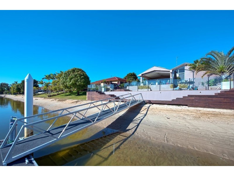 23 Delungra Street, Broadbeach Waters QLD 4218