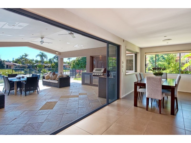 23 Delungra Street, Broadbeach Waters QLD 4218