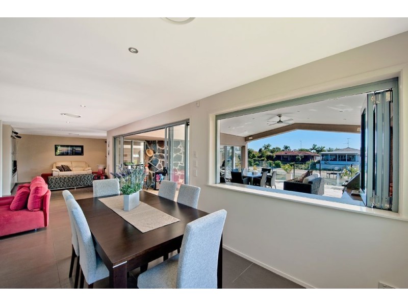 23 Delungra Street, Broadbeach Waters QLD 4218