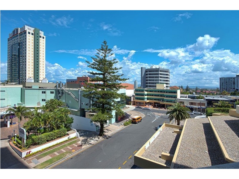 25 Laycock Street, Surfers Paradise QLD 4217