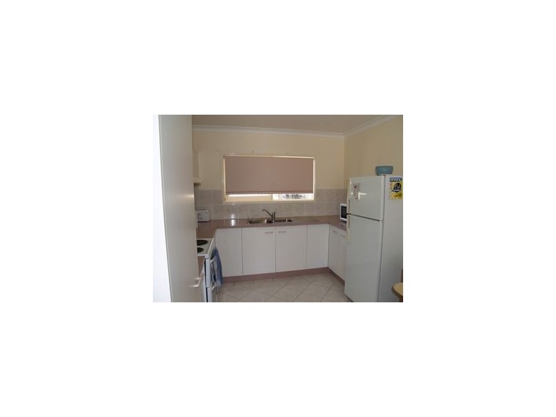 136 Old Burleigh Road, Broadbeach QLD 4218