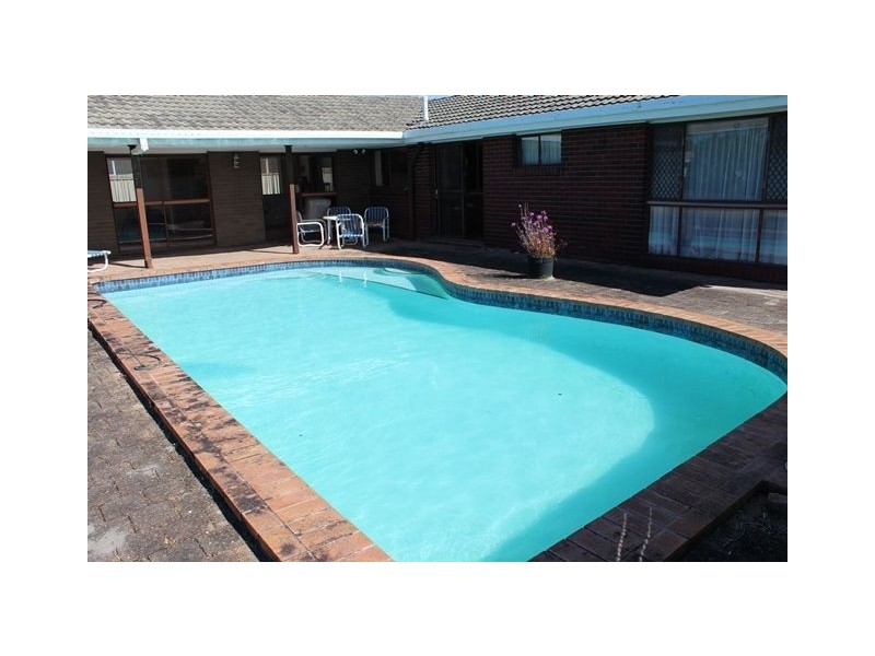 48 Gretel Drive, Mermaid Waters QLD 4218