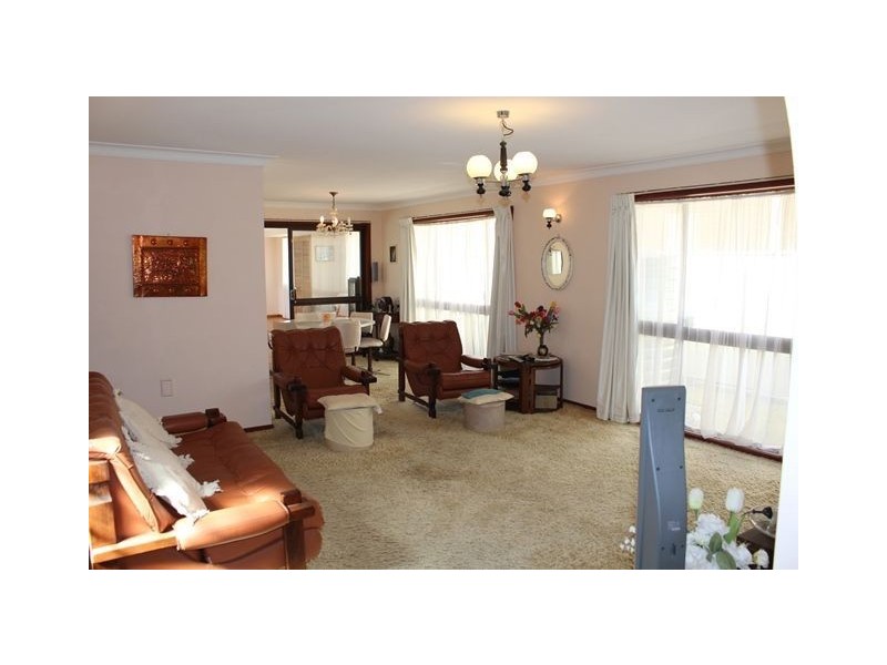 48 Gretel Drive, Mermaid Waters QLD 4218