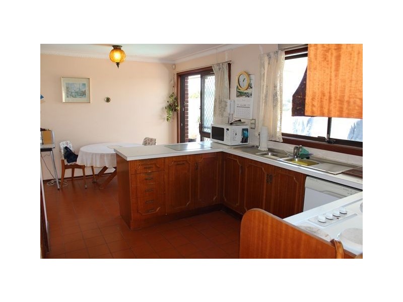 48 Gretel Drive, Mermaid Waters QLD 4218