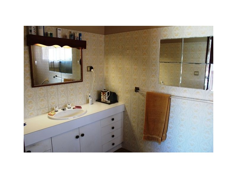 48 Gretel Drive, Mermaid Waters QLD 4218