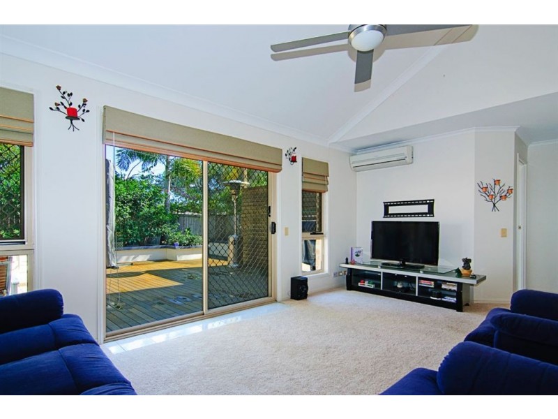 18/264 Oxley Drive, Coombabah QLD 4216