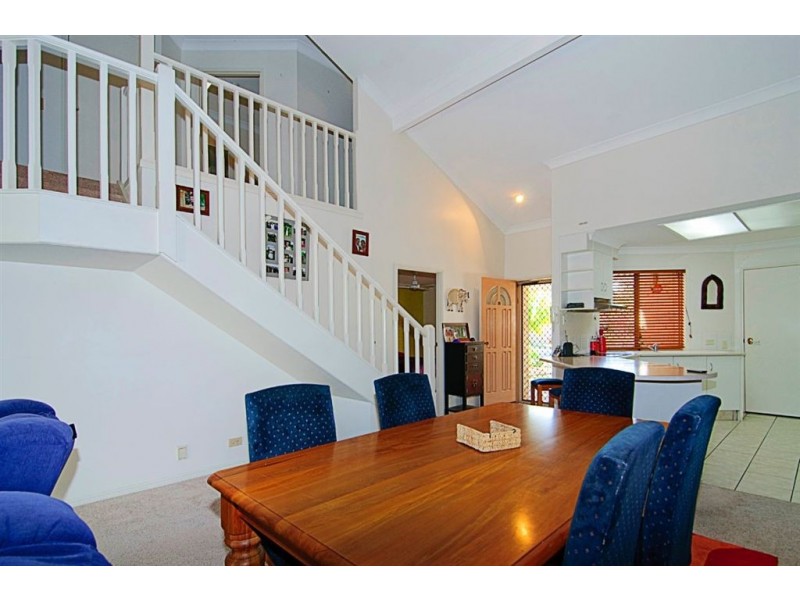 18/264 Oxley Drive, Coombabah QLD 4216