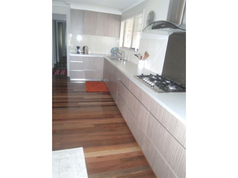 18 Bermuda, Broadbeach Waters QLD 4218