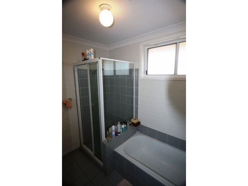 2/13-17 Brown Street, Labrador QLD 4215