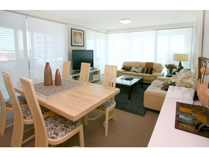 1402/438 Marine Parade, Biggera Waters QLD 4216