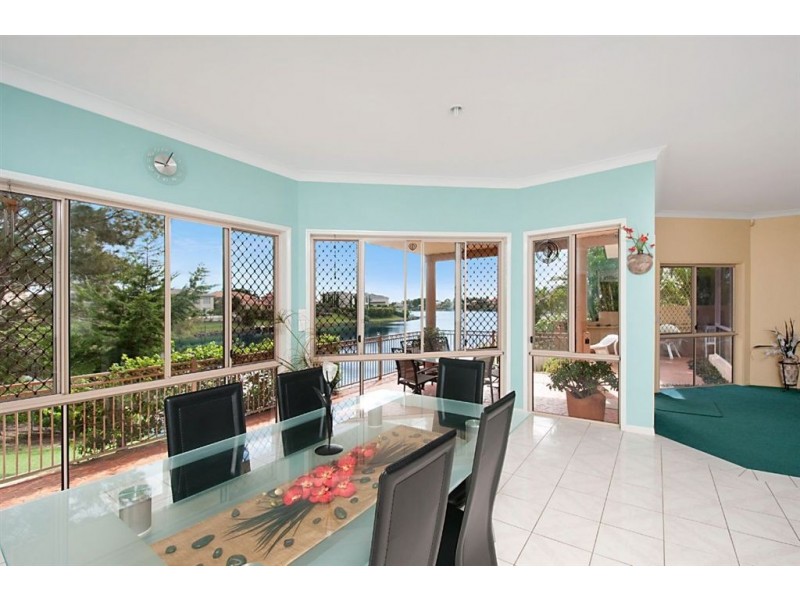 37 Clipper Boulevard, Clear Island Waters QLD 4226