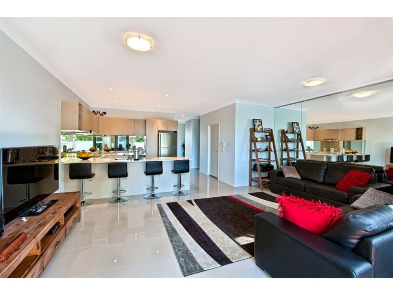 3/430 Pine Ridge Road, Coombabah QLD 4216