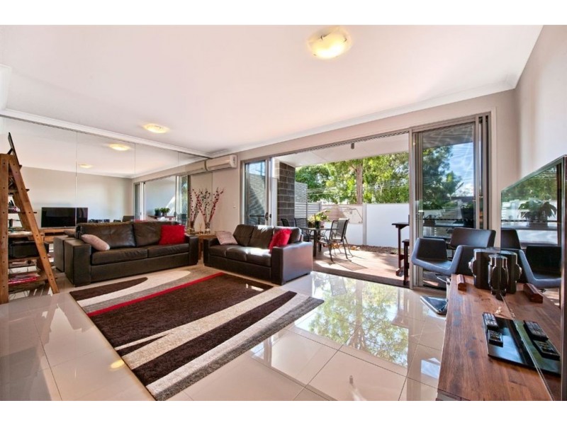 3/430 Pine Ridge Road, Coombabah QLD 4216
