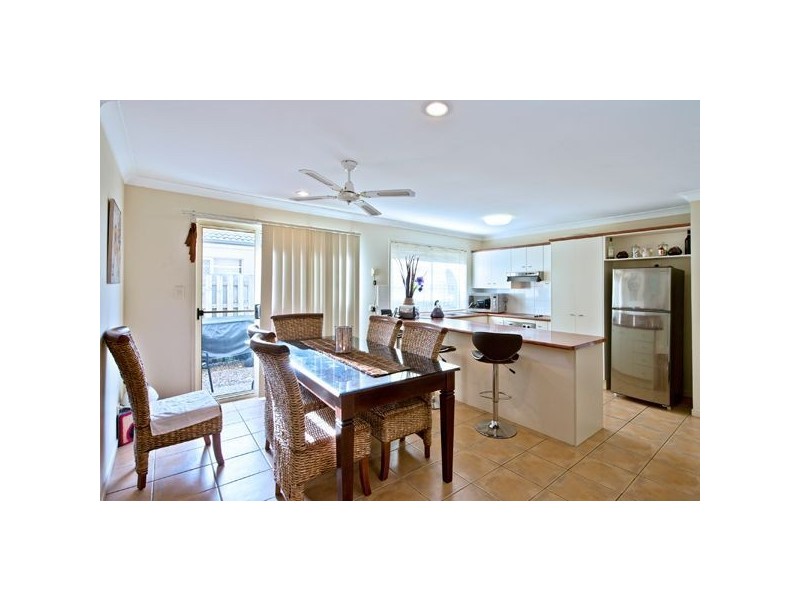 10/107 Arundel Drive, Arundel QLD 4214