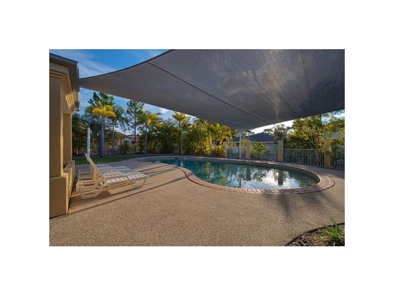 10/107 Arundel Drive, Arundel QLD 4214