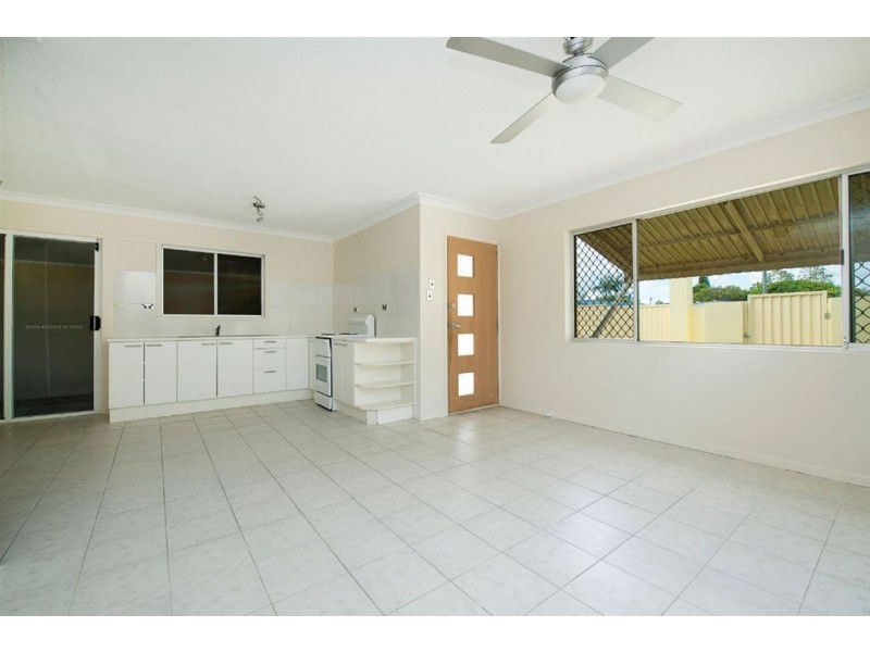 4 Nambur Street, Runaway Bay QLD 4216