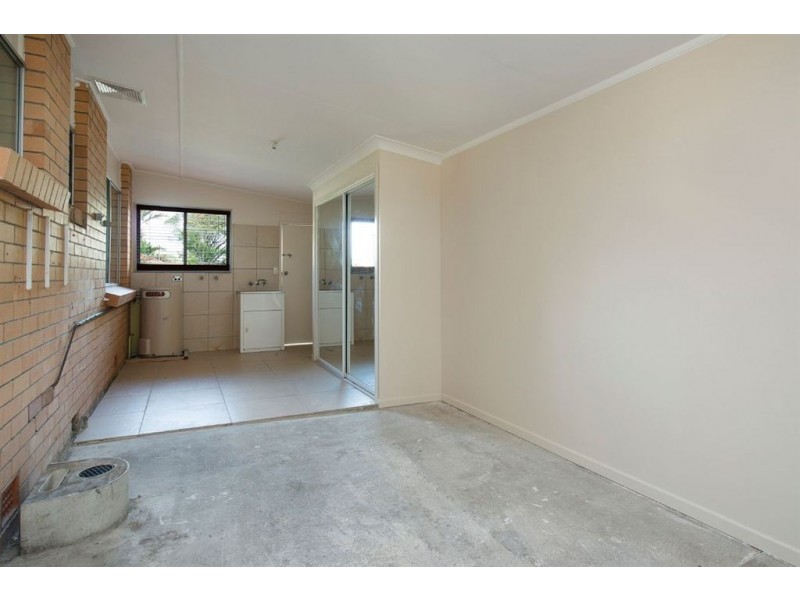 4 Nambur Street, Runaway Bay QLD 4216