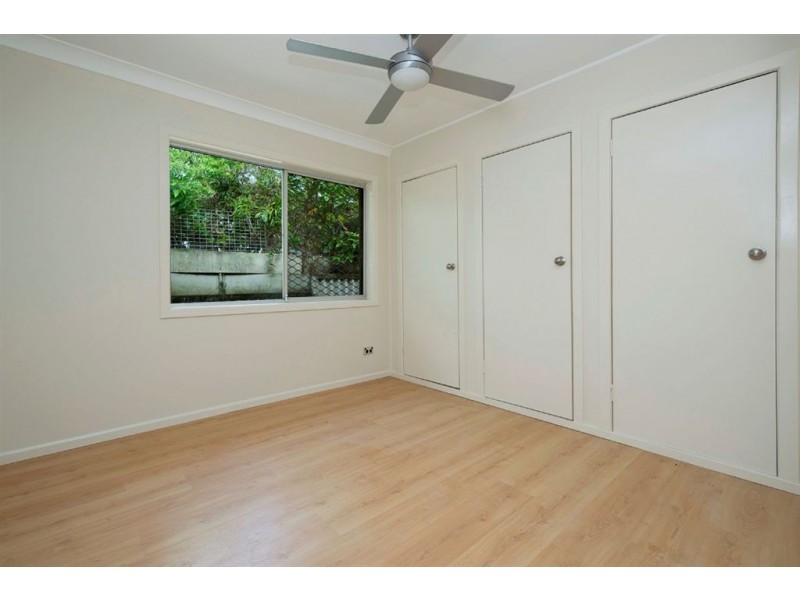 4 Nambur Street, Runaway Bay QLD 4216